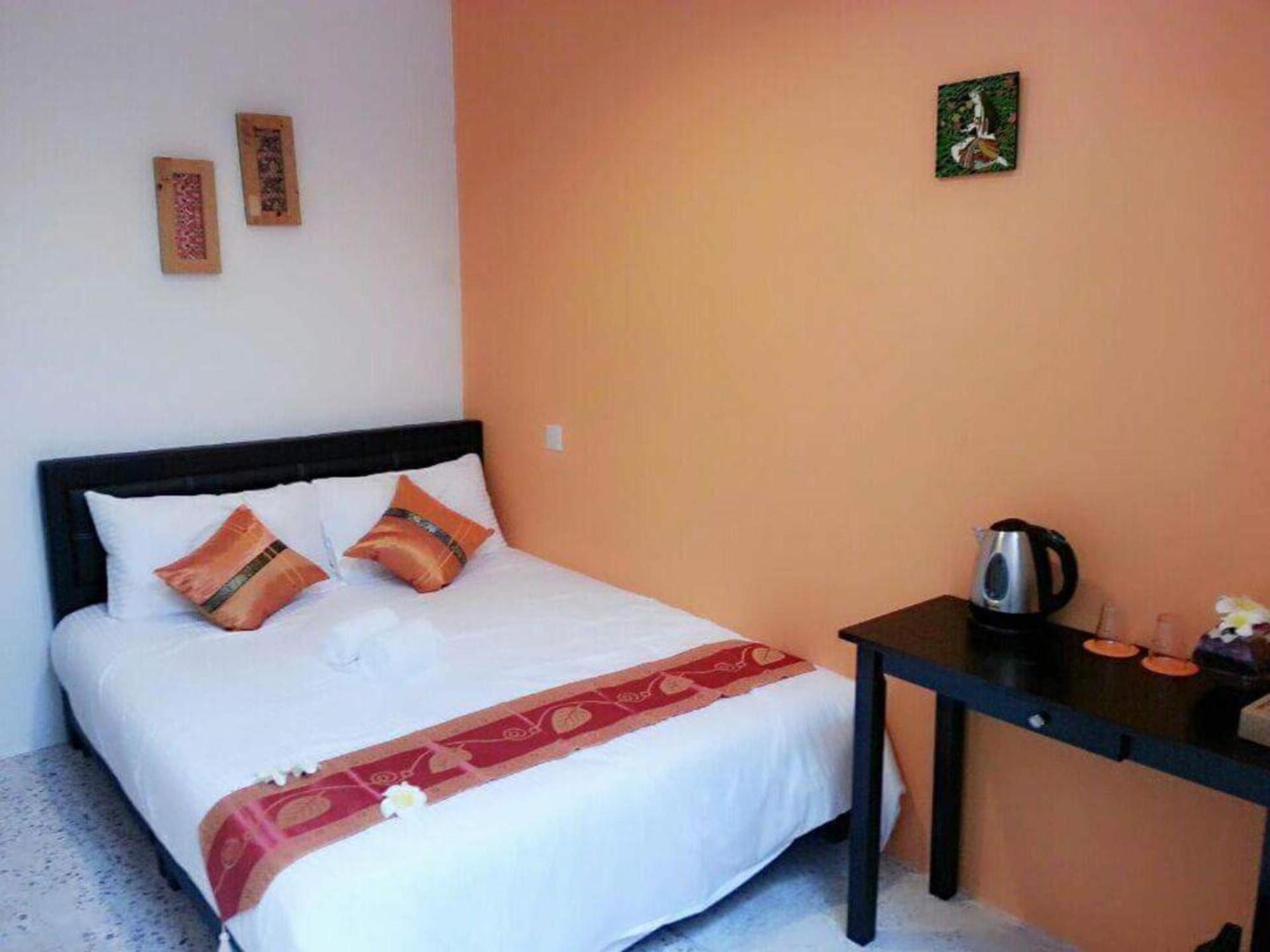Oyo 91068 Elephant House Boutique Hotel George Town Esterno foto