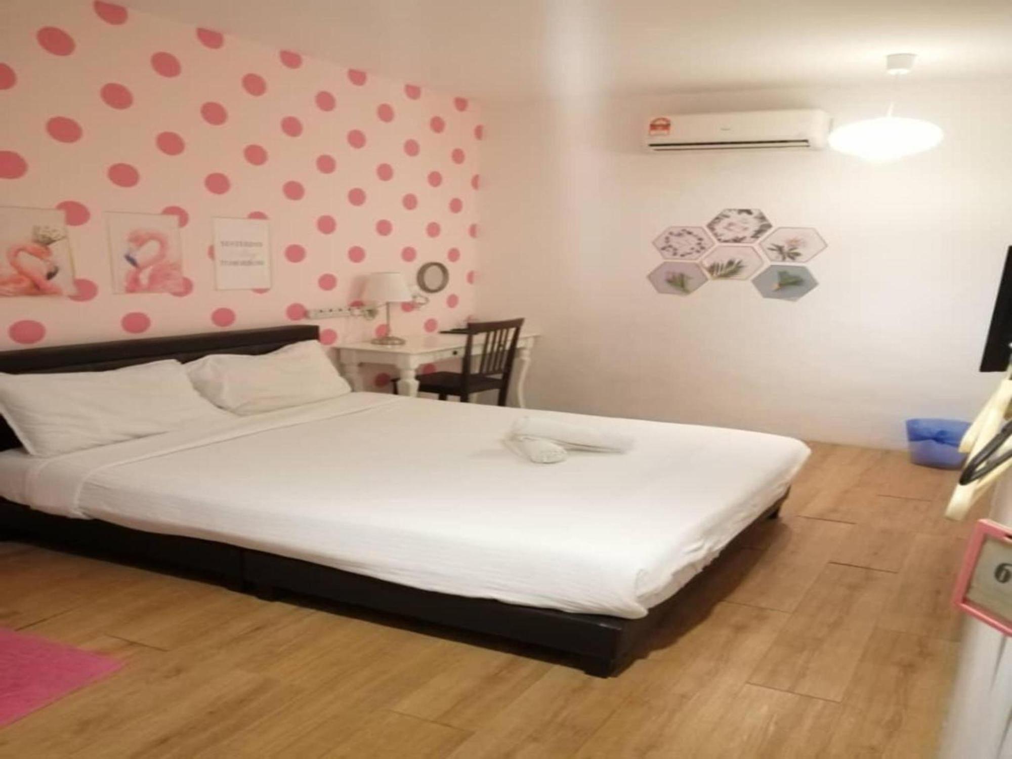 Oyo 91068 Elephant House Boutique Hotel George Town Esterno foto