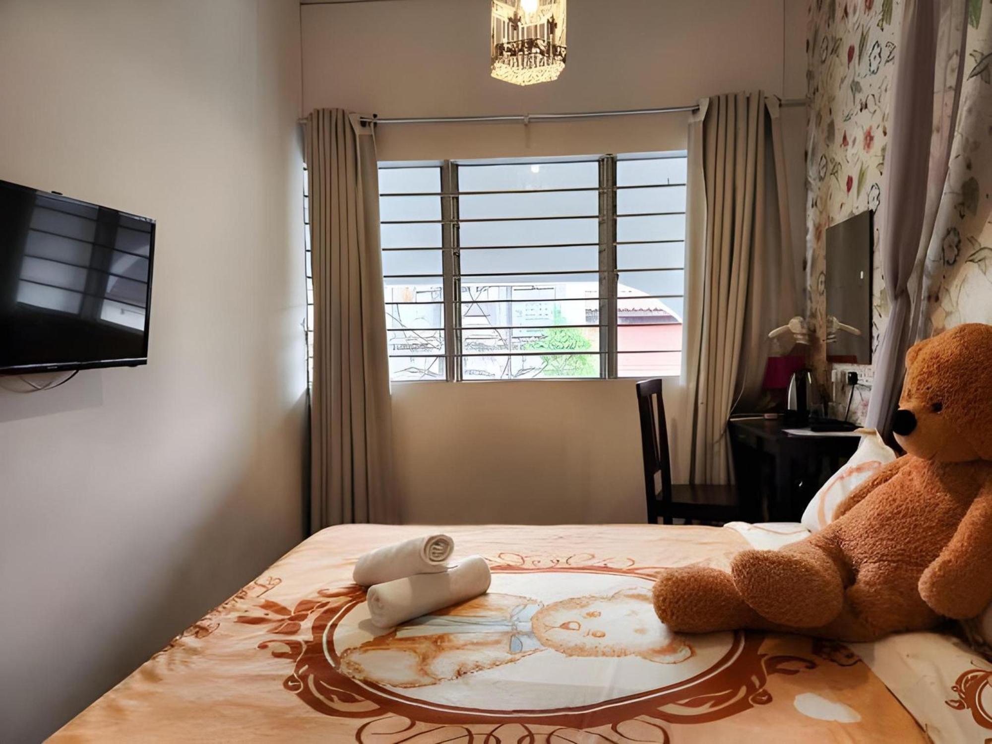 Oyo 91068 Elephant House Boutique Hotel George Town Esterno foto